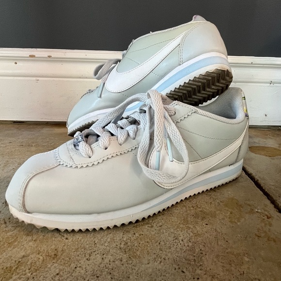 Classic Cortez 'Pure Platinum' - Size 7 - Picture 4 of 10